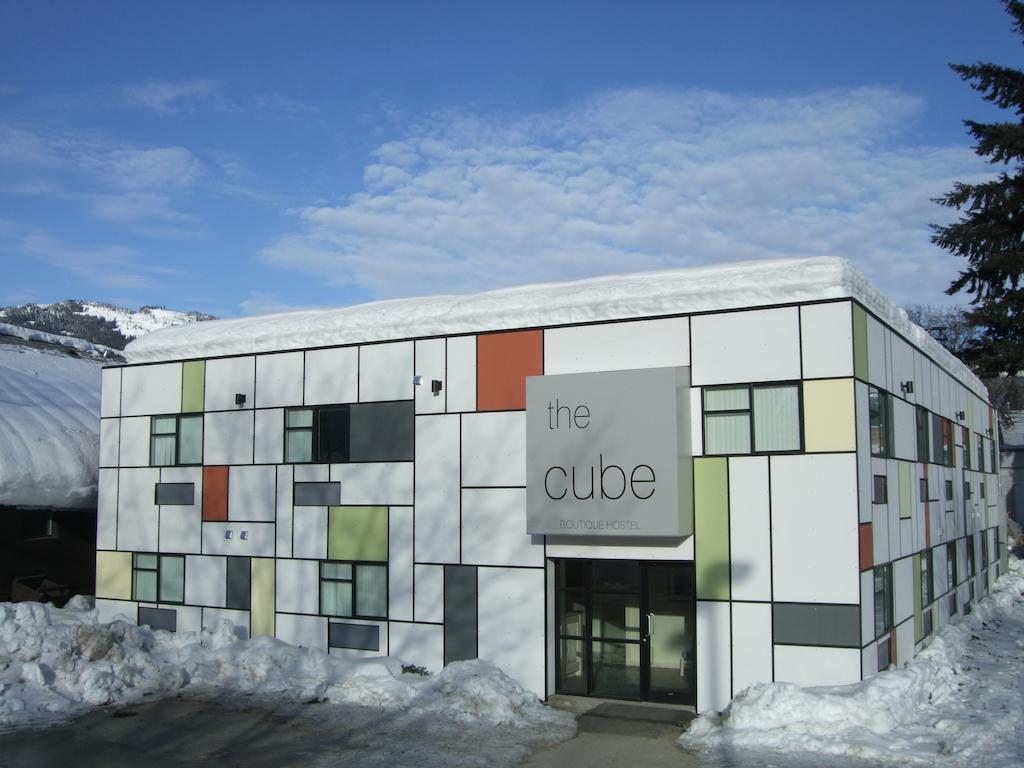 The Cube In Revelstoke Hotel Exterior photo